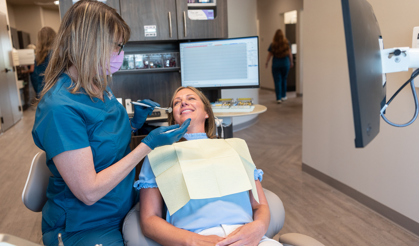 Signs you need a dental crown or bridge